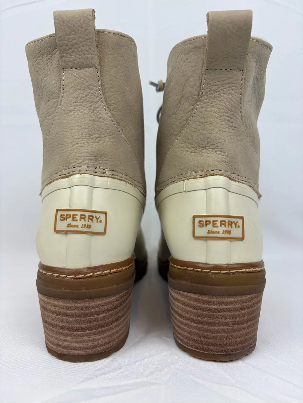 Sperry Saltwater Heel Leather Duck Boots Size 8.5 Cream / Beige